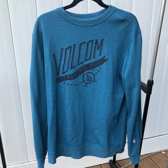 Volcom Tops - Volcom sweatshirt